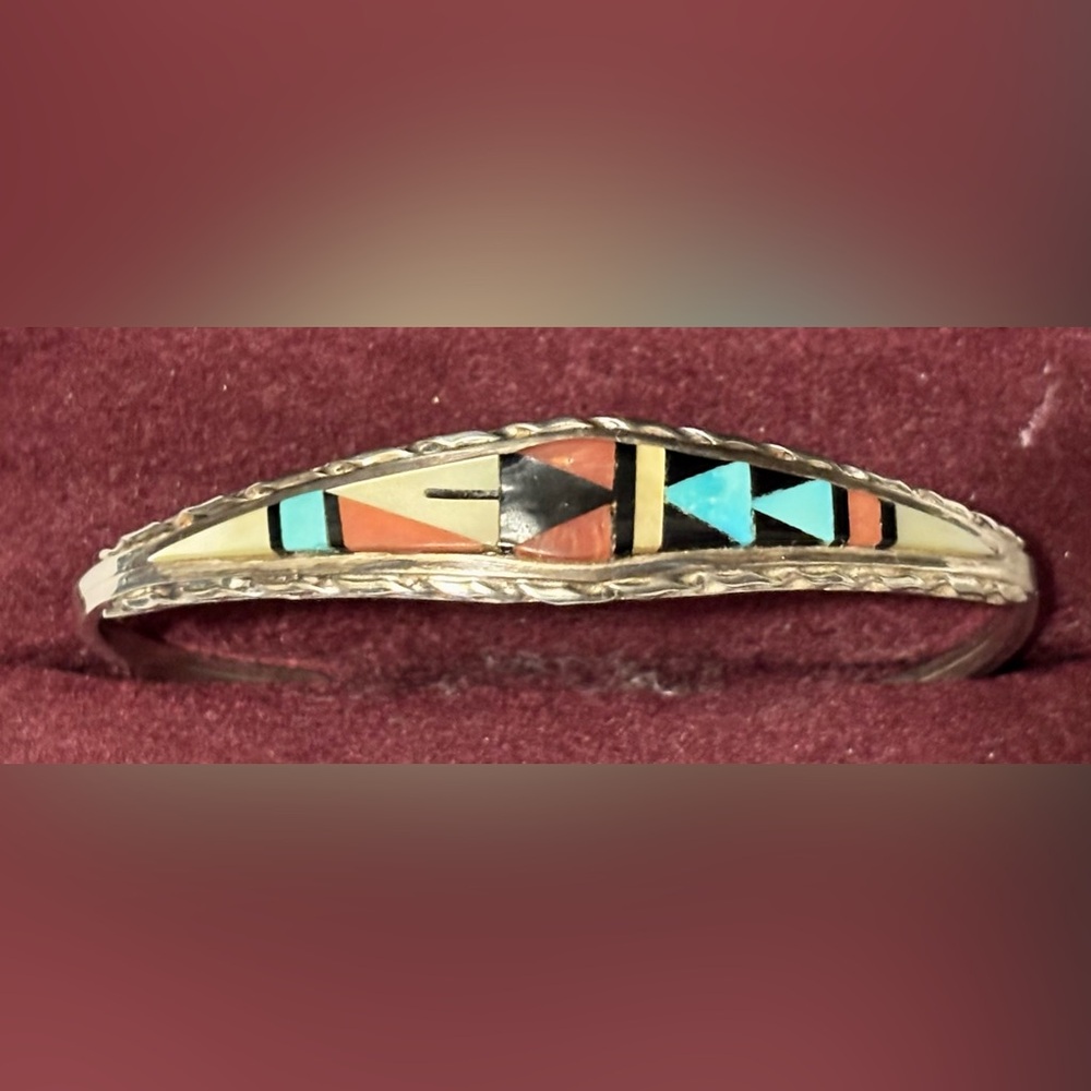 Estate Vintage Native American-Zuni Sterling Silver Bracelet. Multi colored